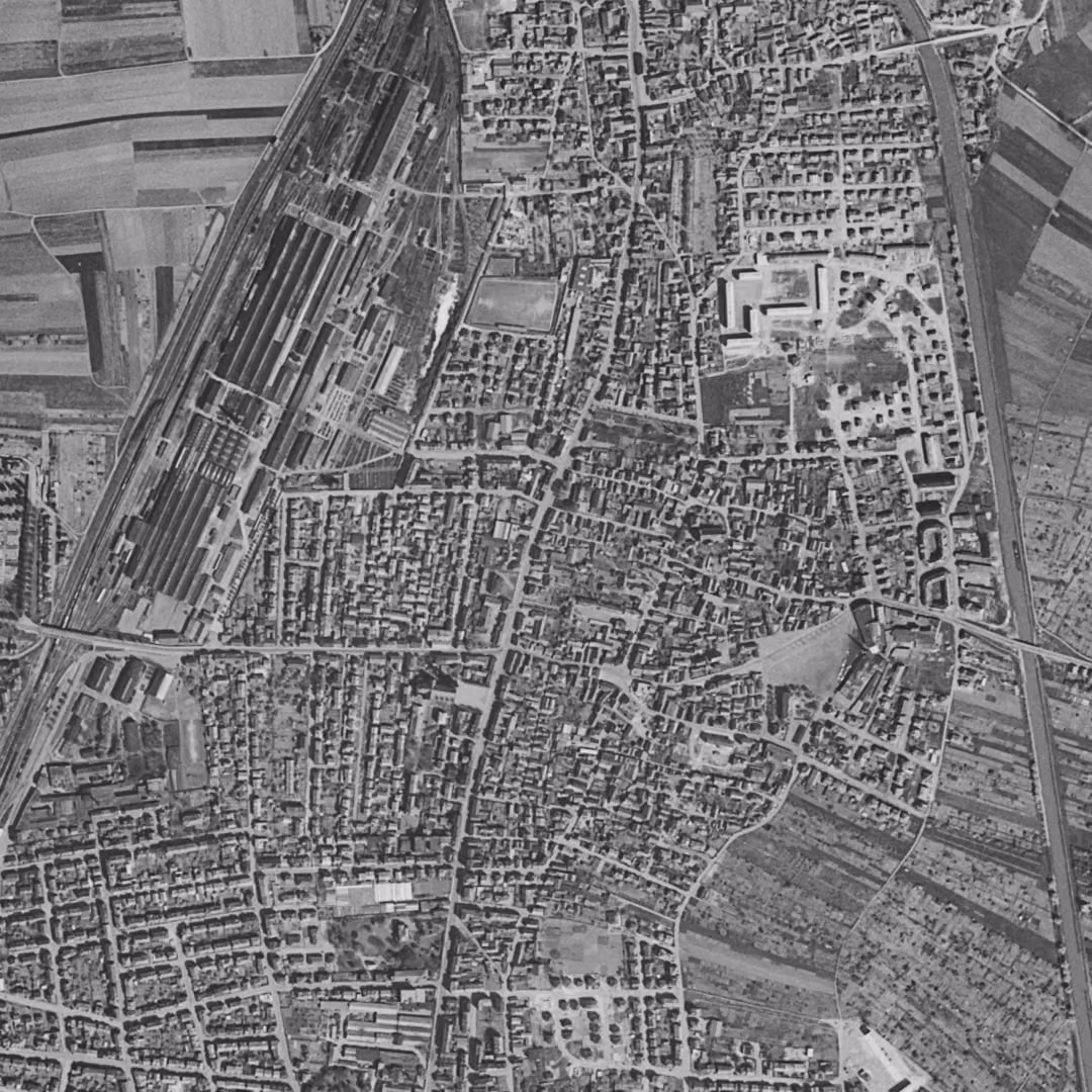 Bischheim en 1958, le centre vu du ciel, au même cadrage