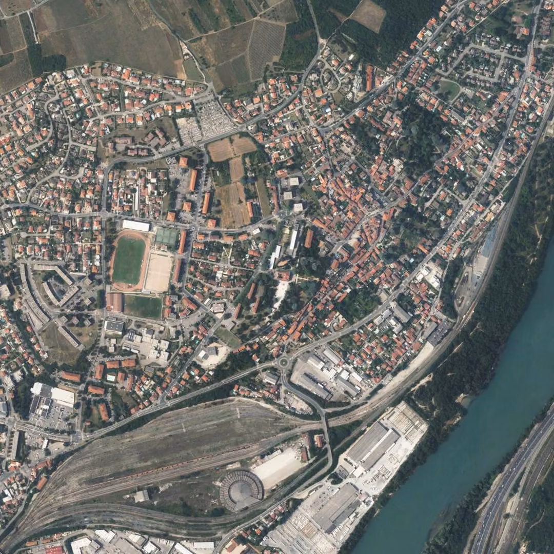 Grigny-sur-Rhône aujourd'hui, le centre vu du ciel