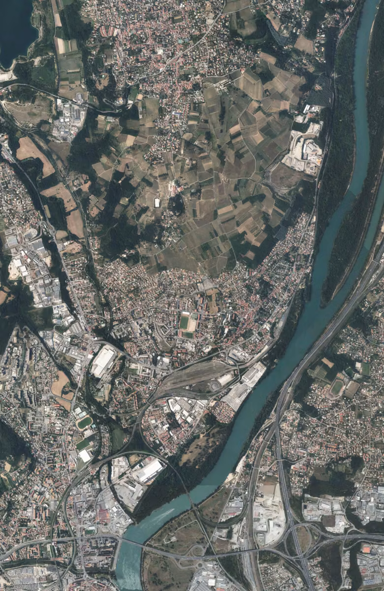 Grigny-sur-Rhône aujourd'hui, le territoire vu du ciel