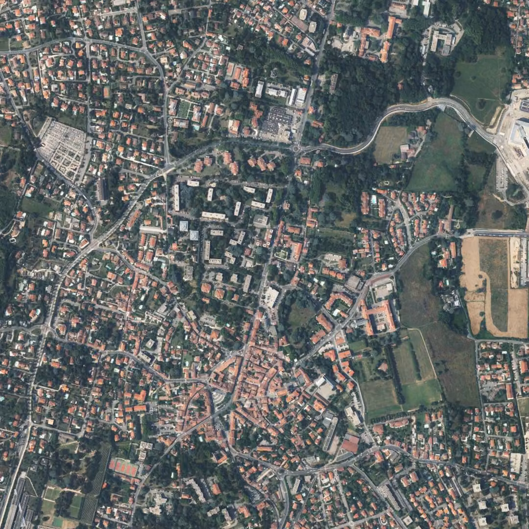Saint-Genis-Laval aujourd'hui, le centre vu du ciel