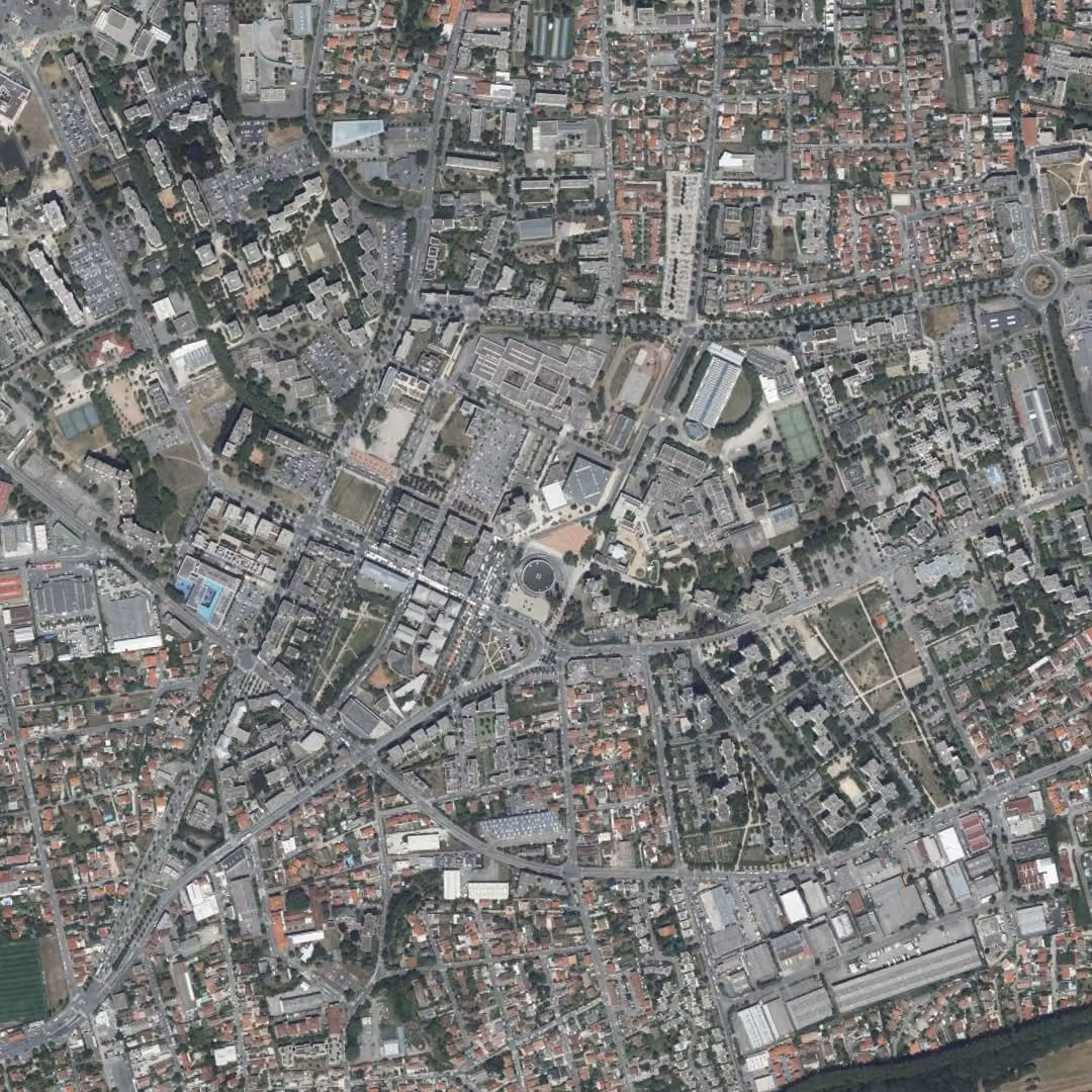 Vaulx-en-Velin aujourd'hui, le centre vu du ciel