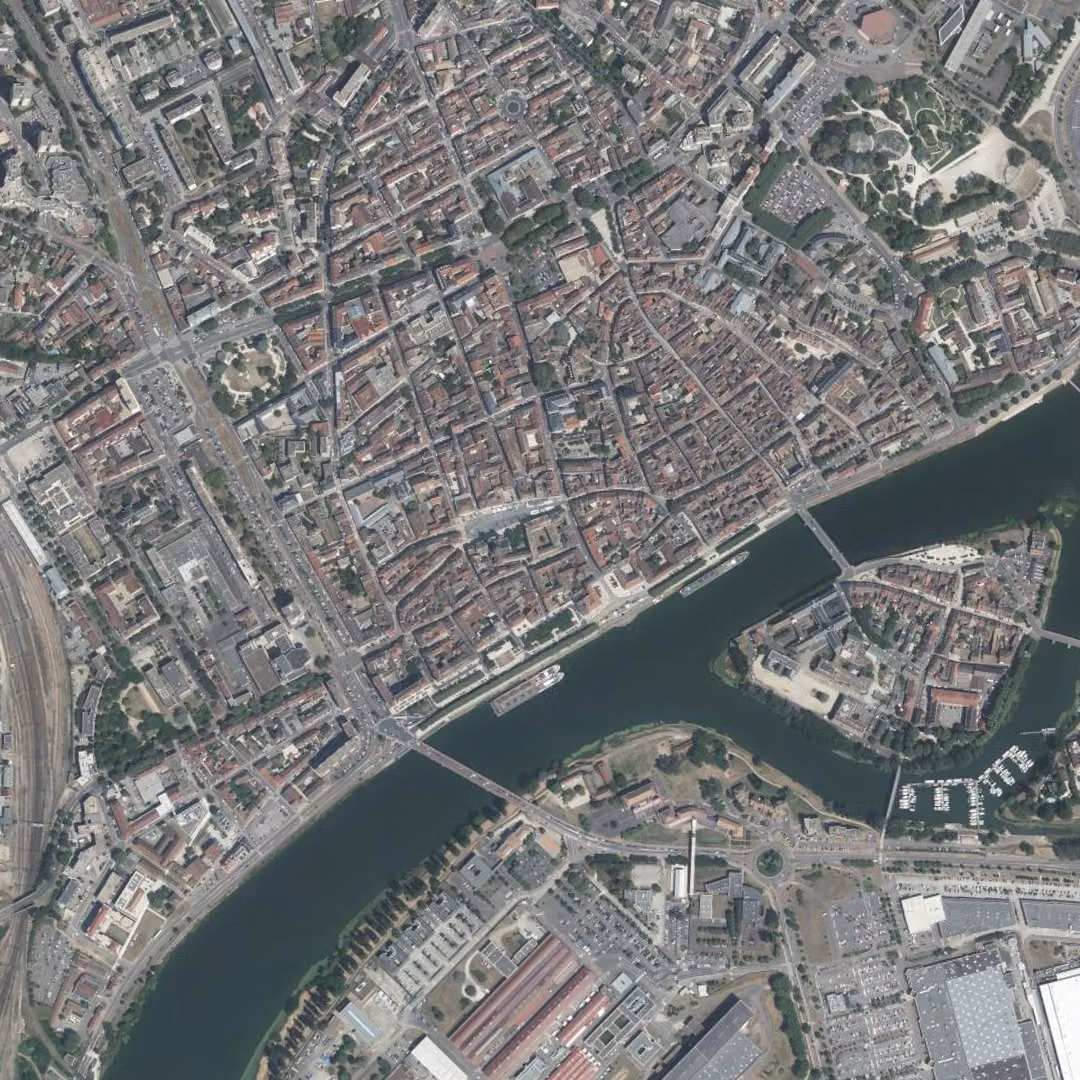 Chalon-sur-Saône aujourd'hui, le centre vu du ciel