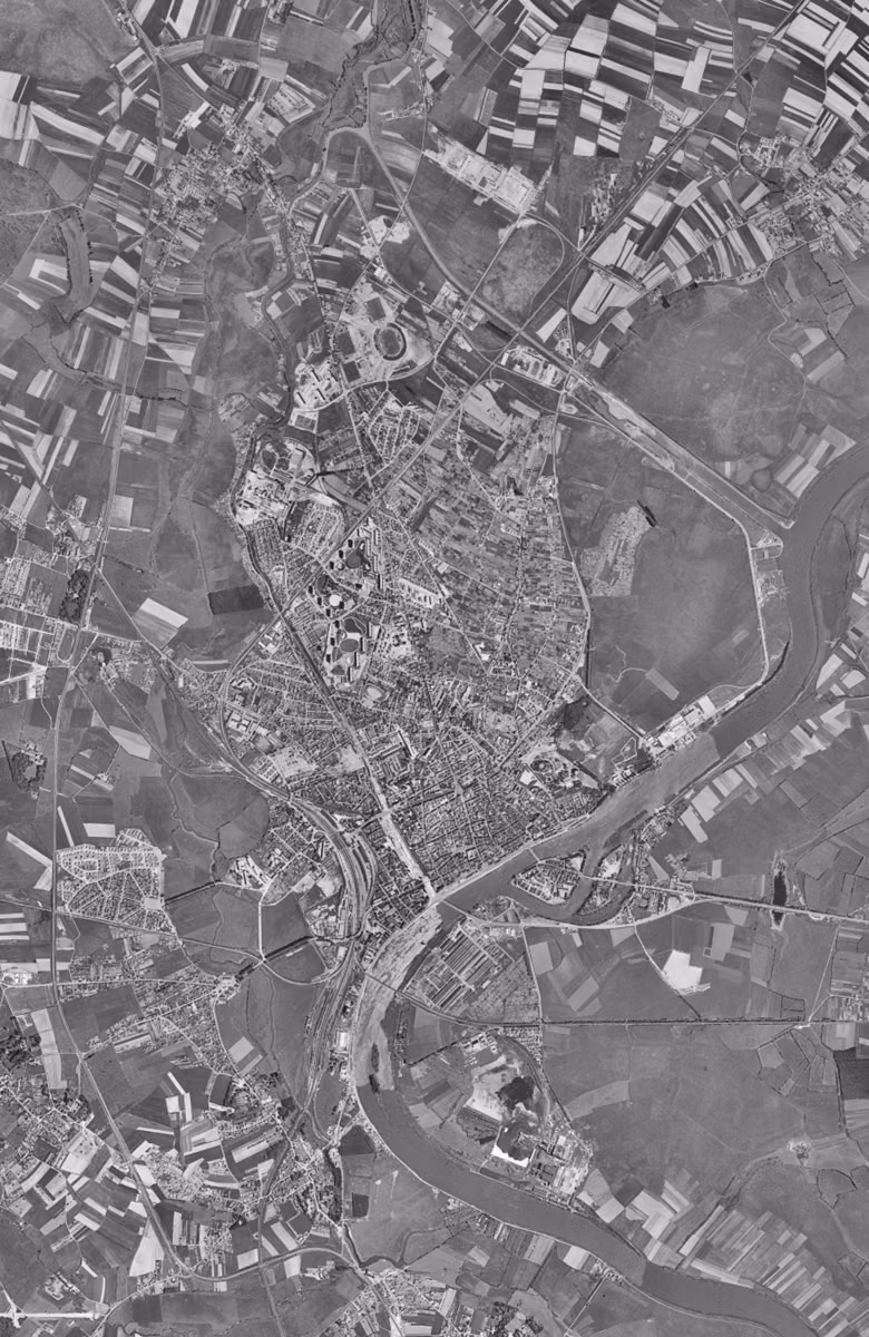 Chalon-sur-Saône en 1962, le territoire vu du ciel, au même cadrage