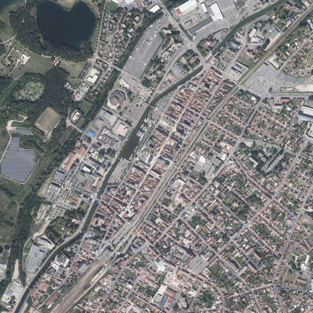 Montceau-les-Mines aujourd'hui, le centre vu du ciel