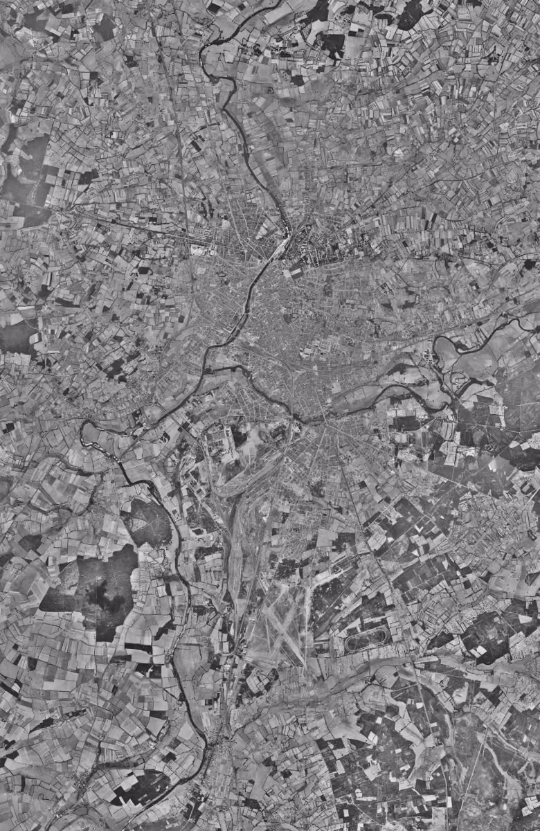 Le Mans en 1949, le territoire vu du ciel, au même cadrage