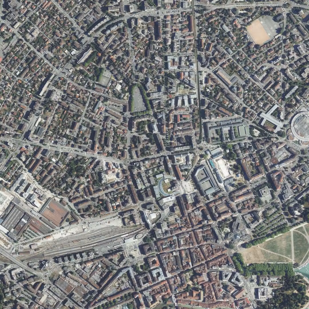 Annecy aujourd'hui, le centre vu du ciel