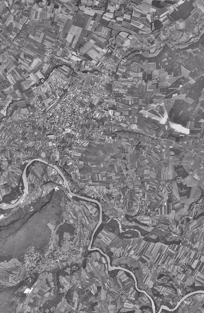 Annemasse en 1961, le territoire vu du ciel, au même cadrage