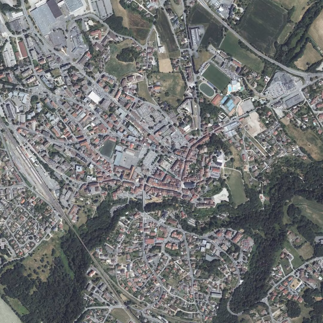 La Roche-sur-Foron aujourd'hui, le centre vu du ciel
