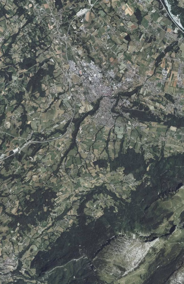 La Roche-sur-Foron aujourd'hui, le territoire vu du ciel