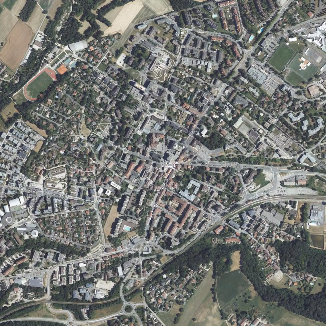 Saint-Julien-en-Genevois aujourd'hui, le centre vu du ciel