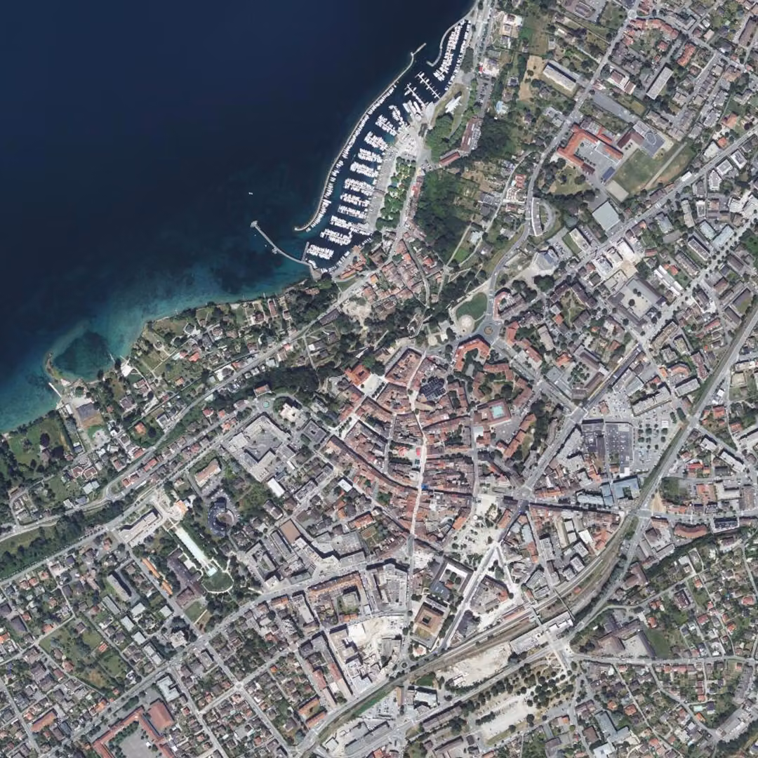 Thonon-les-Bains aujourd'hui, le centre vu du ciel