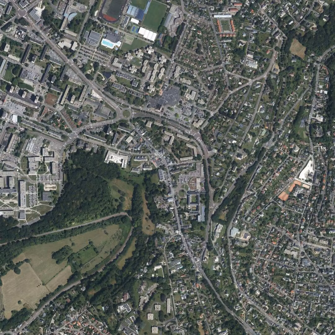 Mont-Saint-Aignan aujourd'hui, le centre vu du ciel