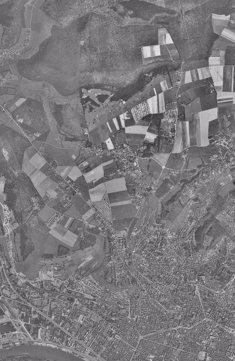 Mont-Saint-Aignan en 1955, le territoire vu du ciel, au même cadrage