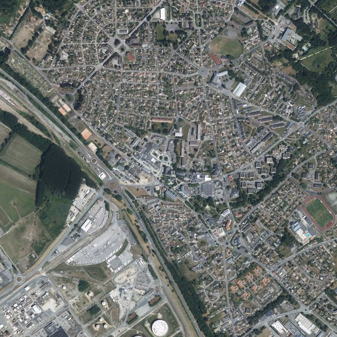 Port-Jérôme-sur-Seine aujourd'hui, le centre vu du ciel