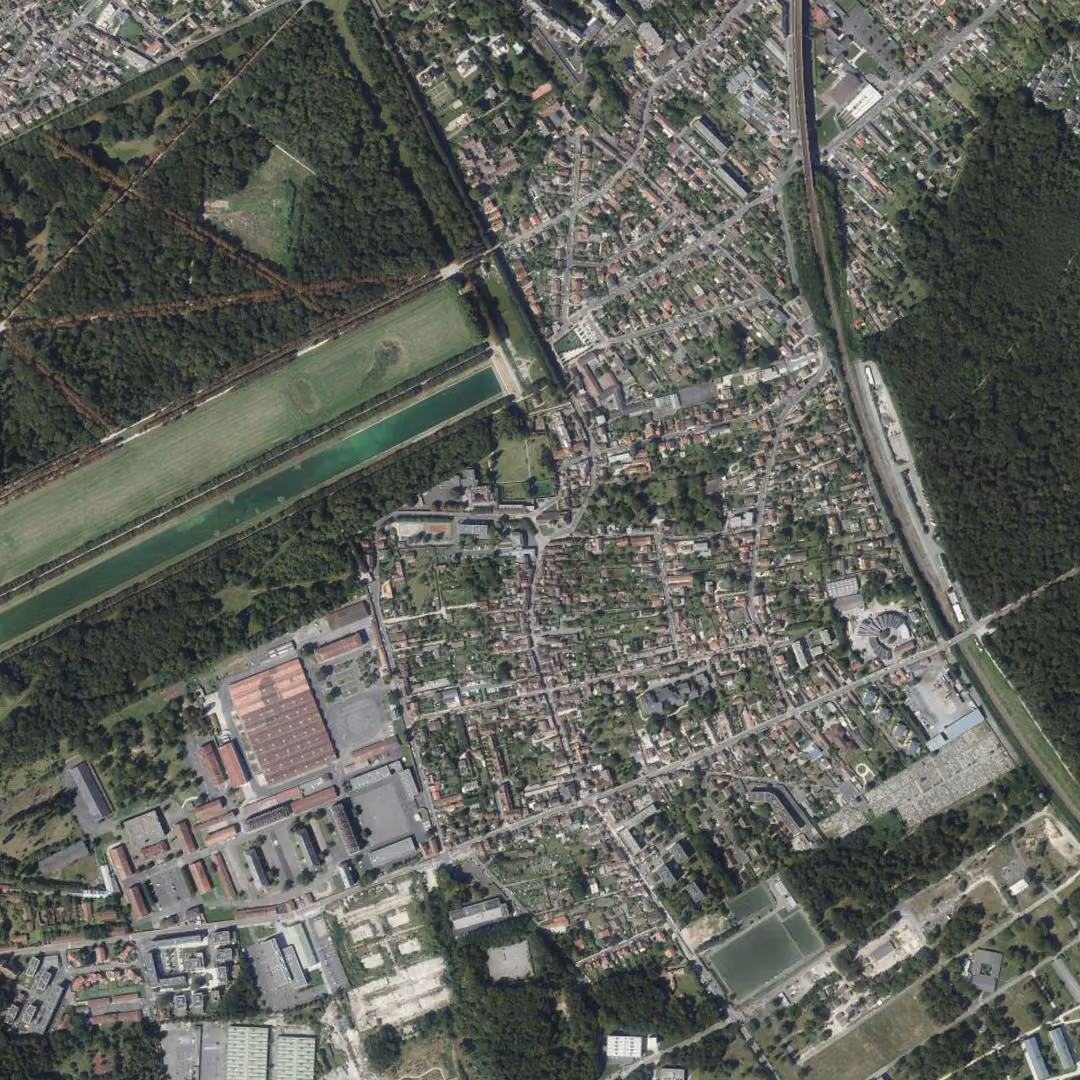 Avon aujourd'hui, le centre vu du ciel
