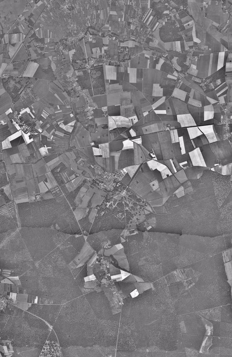 Bussy-Saint-Georges en 1949, le territoire vu du ciel, au même cadrage