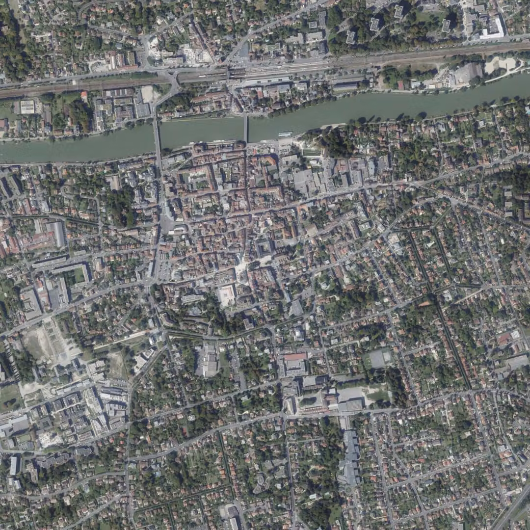 Lagny-sur-Marne aujourd'hui, le centre vu du ciel