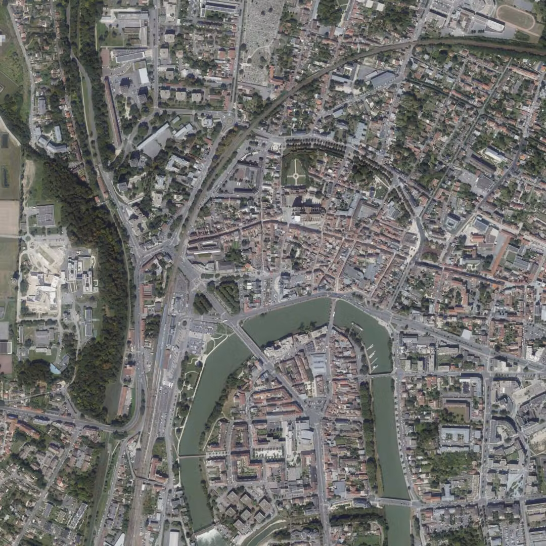 Meaux aujourd'hui, le centre vu du ciel