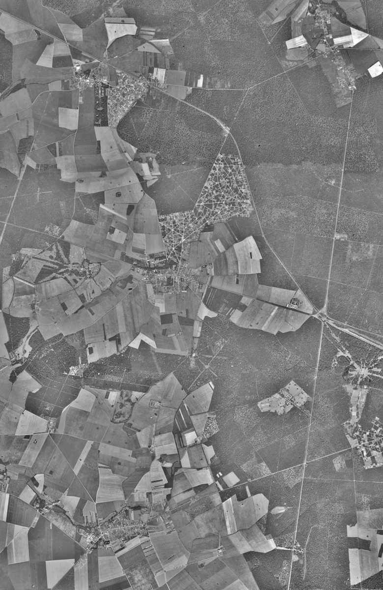 Ozoir-la-Ferrière en 1949, le territoire vu du ciel, au même cadrage