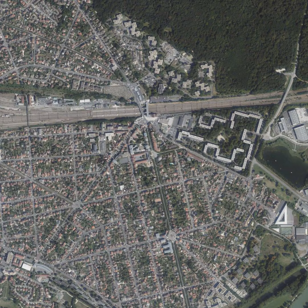 Vaires-sur-Marne aujourd'hui, le centre vu du ciel