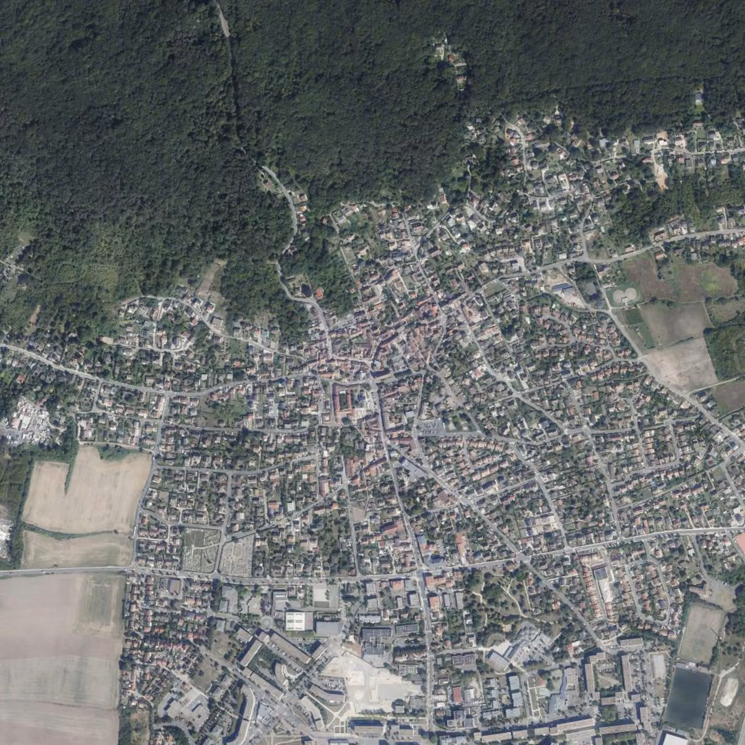 Chanteloup-les-Vignes aujourd'hui, le centre vu du ciel