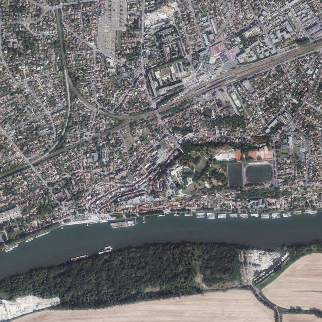 Conflans-Sainte-Honorine aujourd'hui, le centre vu du ciel