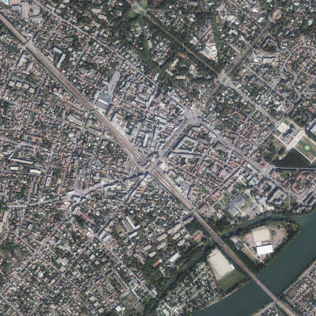 Maisons-Laffitte aujourd'hui, le centre vu du ciel