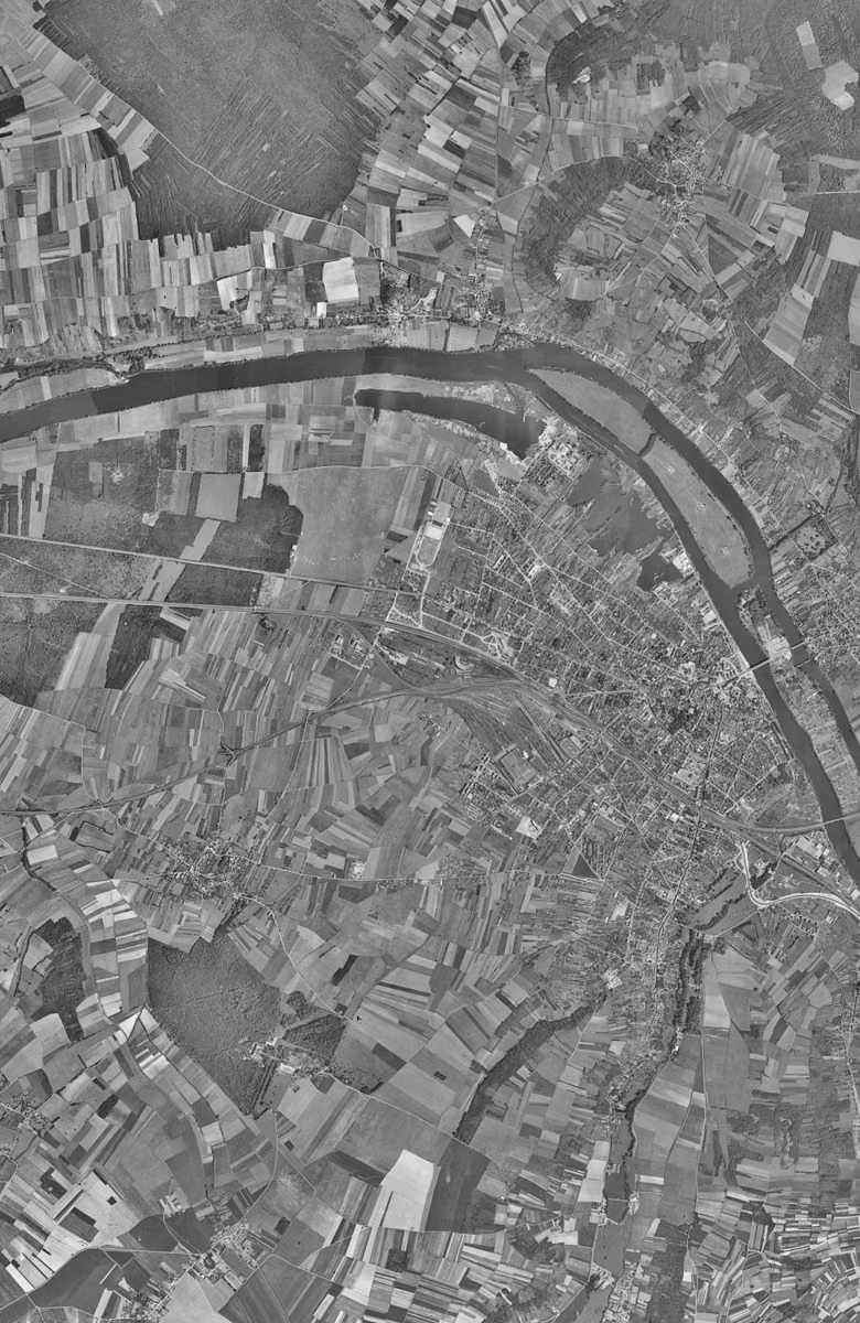 Mantes-la-Jolie en 1954, le territoire vu du ciel, au même cadrage