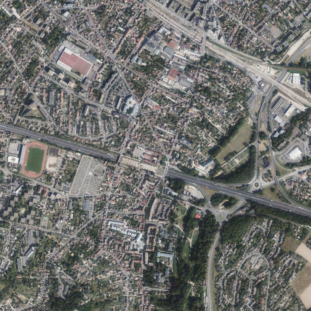 Mantes-la-Ville aujourd'hui, le centre vu du ciel