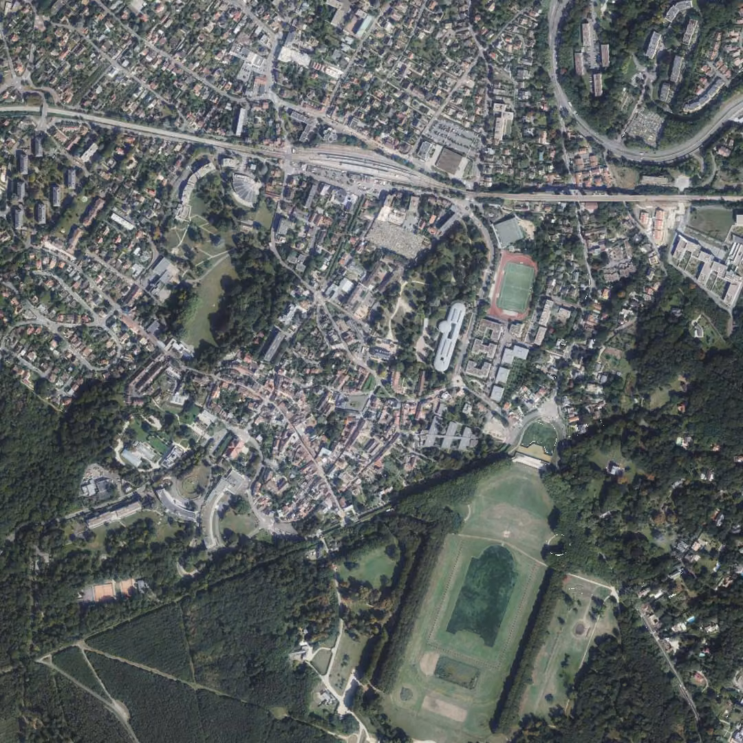 Marly-le-Roi aujourd'hui, le centre vu du ciel