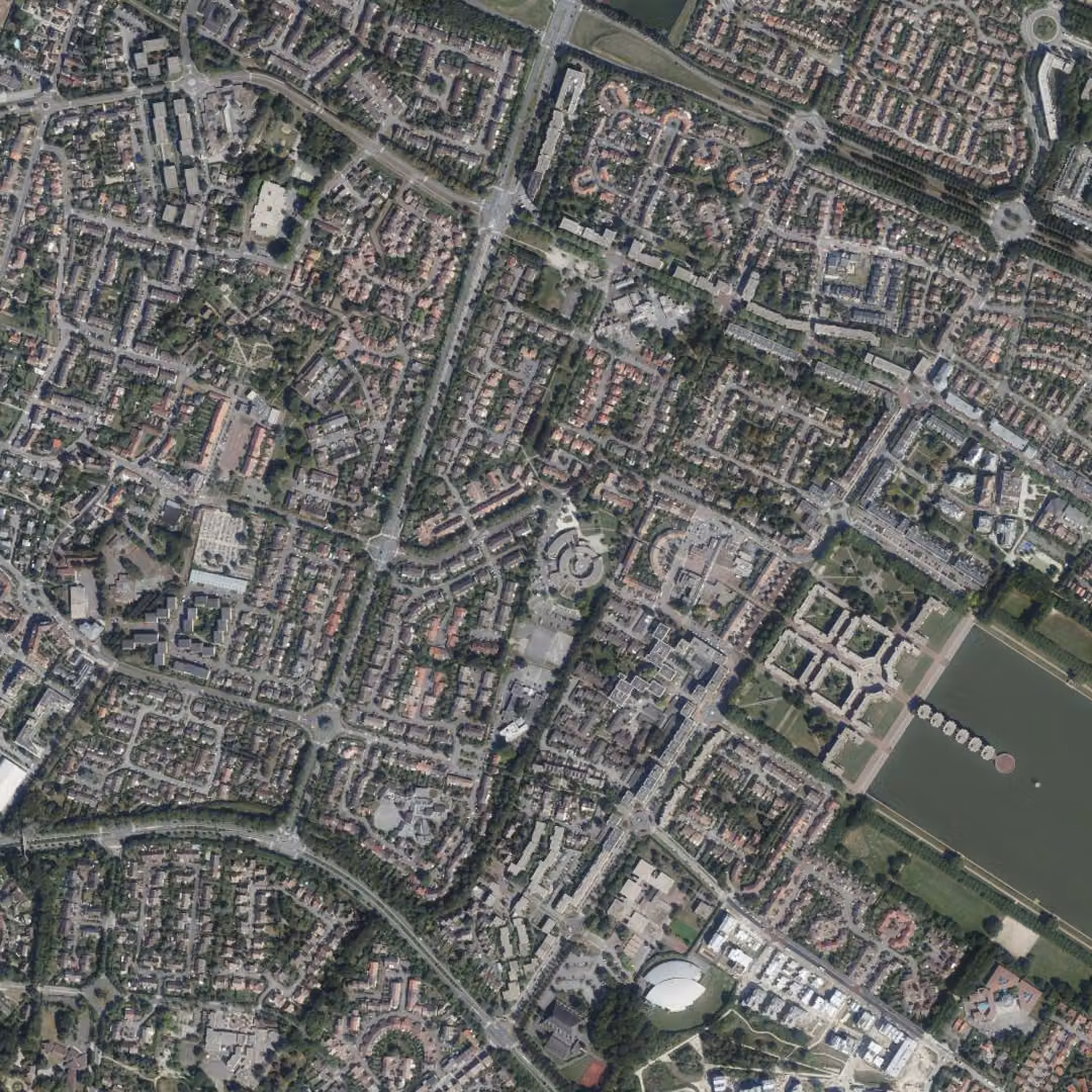 Montigny-le-Bretonneux aujourd'hui, le centre vu du ciel