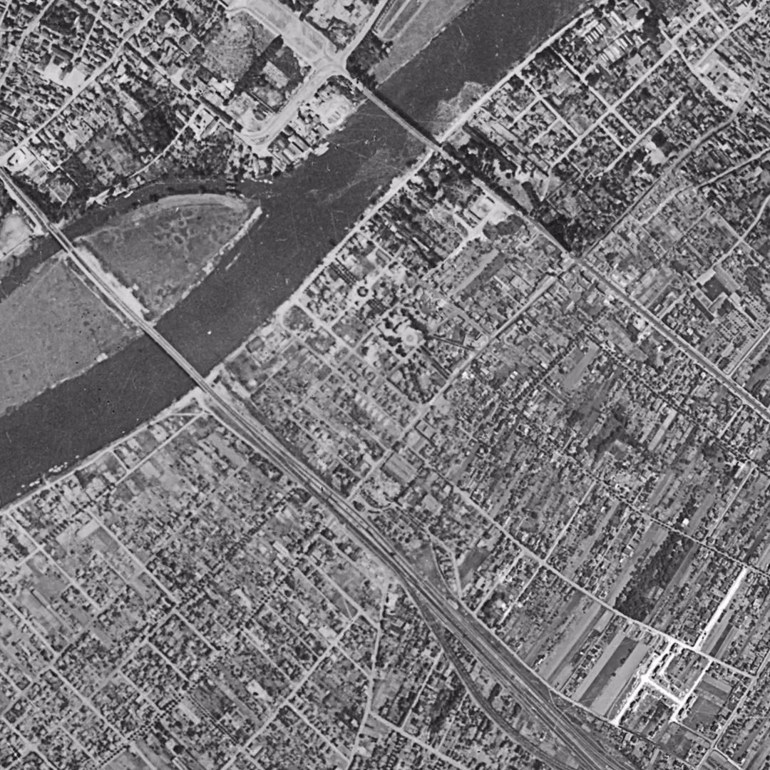 Sartrouville en 1949, le centre vu du ciel, au même cadrage
