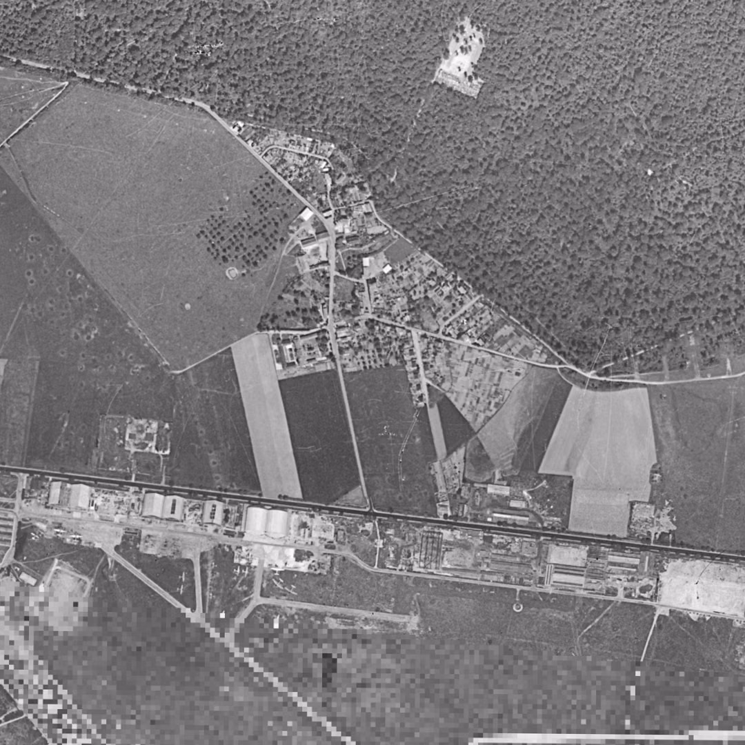 Vélizy-Villacoublay en 1949, le centre vu du ciel, au même cadrage