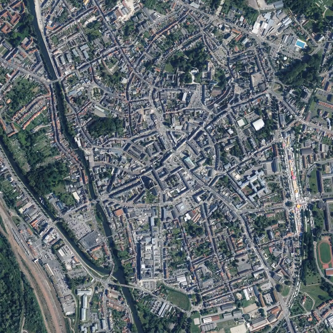 Abbeville aujourd'hui, le centre vu du ciel