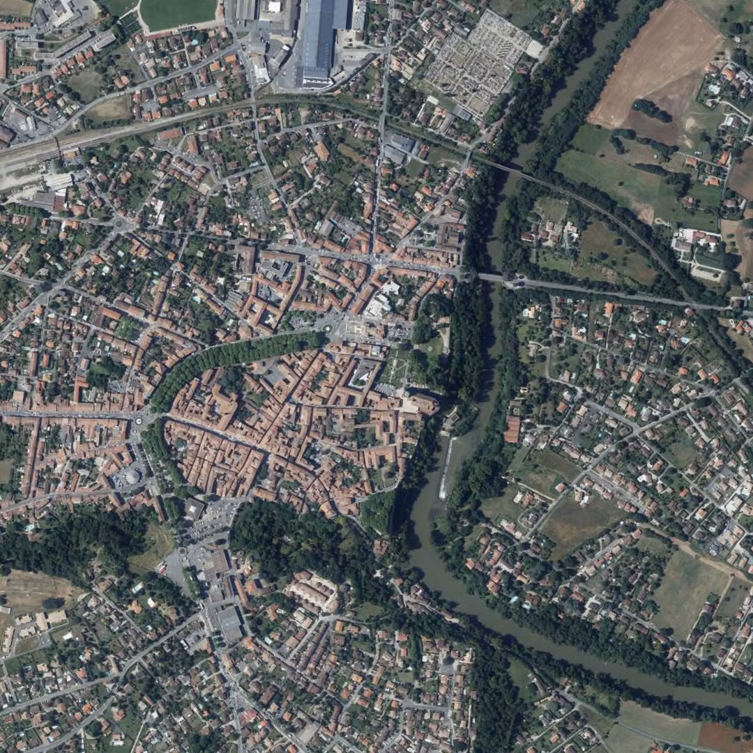 Lavaur aujourd'hui, le centre vu du ciel