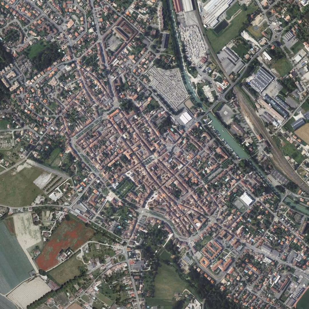 Castelsarrasin aujourd'hui, le centre vu du ciel