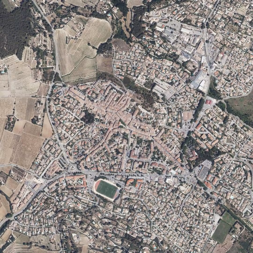 Le Beausset aujourd'hui, le centre vu du ciel
