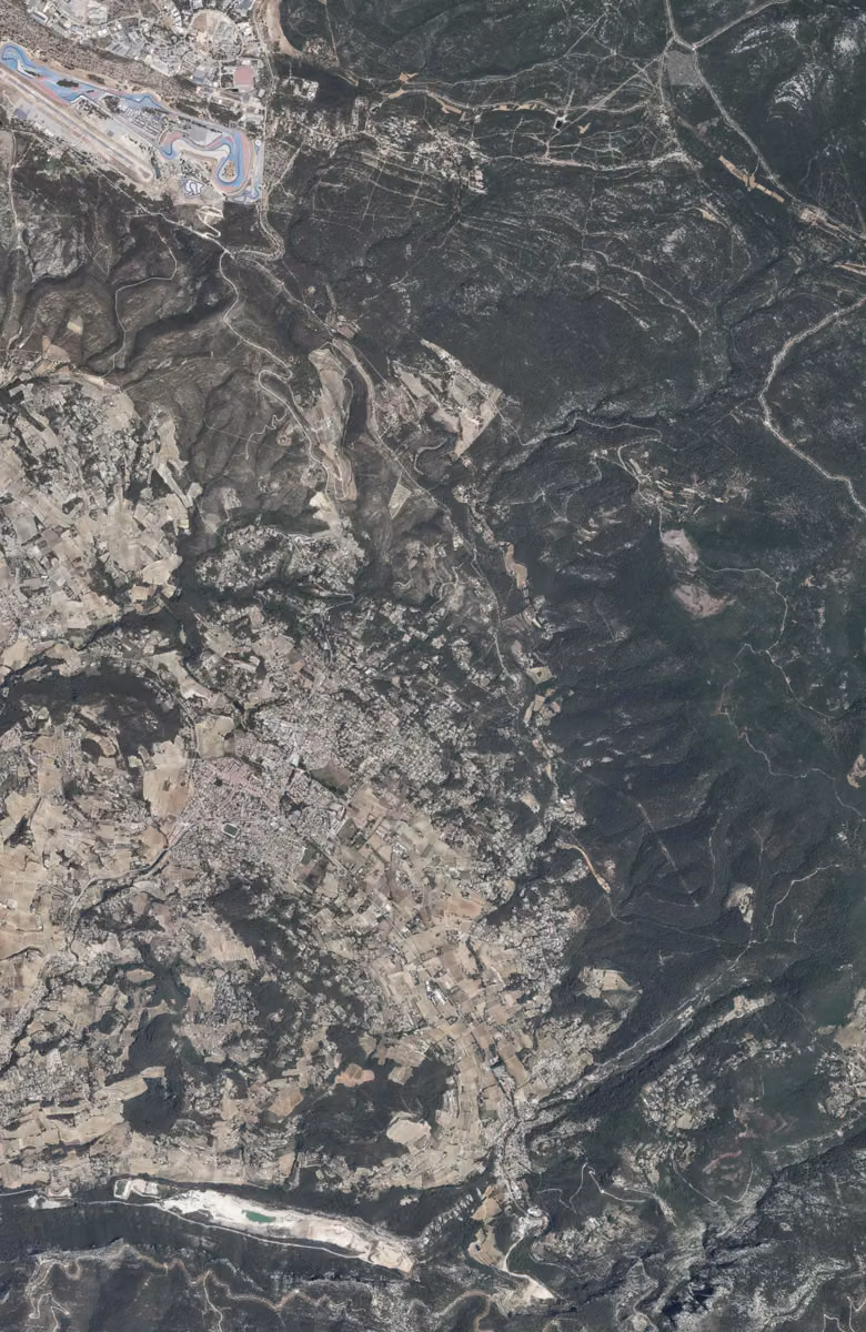Le Beausset aujourd'hui, le territoire vu du ciel