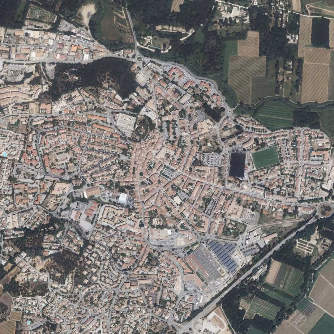 Cogolin aujourd'hui, le centre vu du ciel