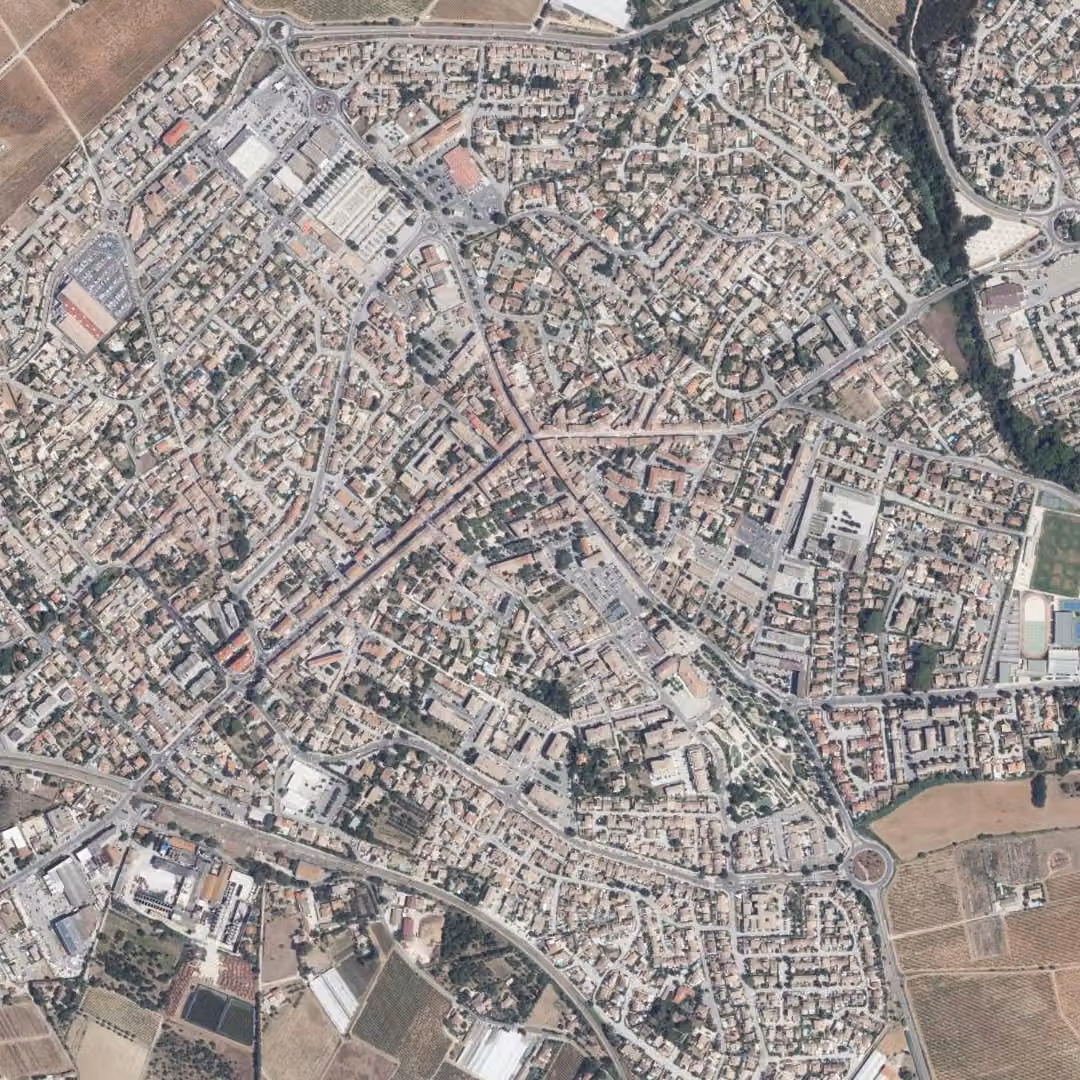 La Crau aujourd'hui, le centre vu du ciel