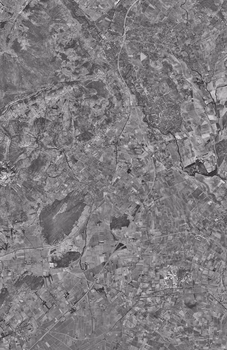 La Farlède en 1955, le territoire vu du ciel, au même cadrage