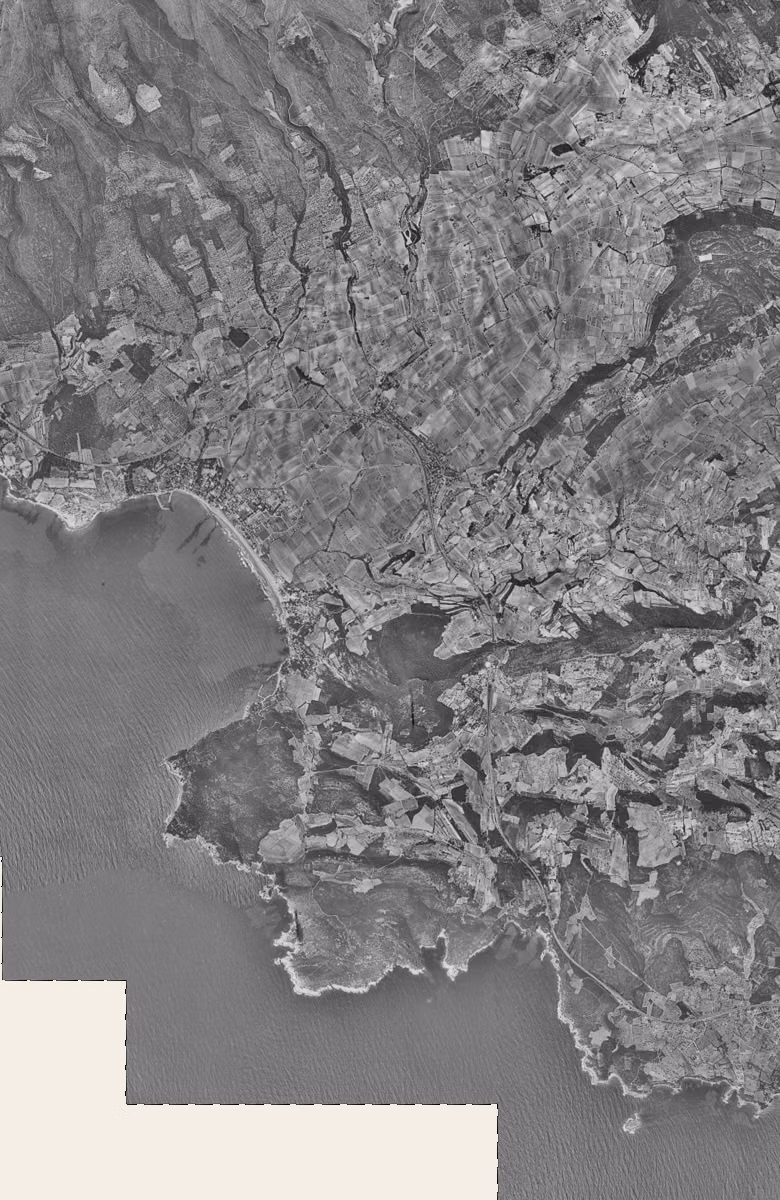 Saint-Cyr-sur-Mer en 1955, le territoire vu du ciel, au même cadrage