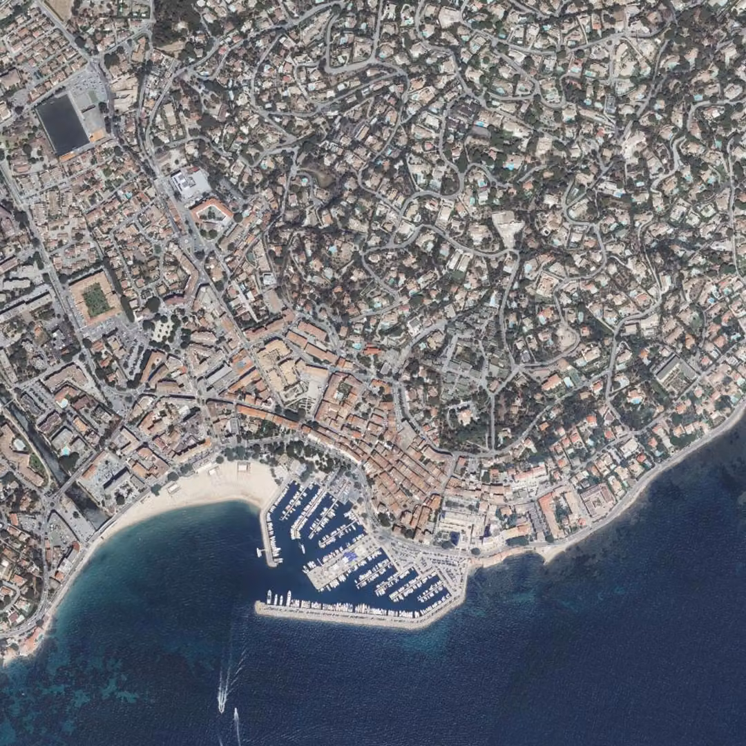 Sainte-Maxime aujourd'hui, le centre vu du ciel