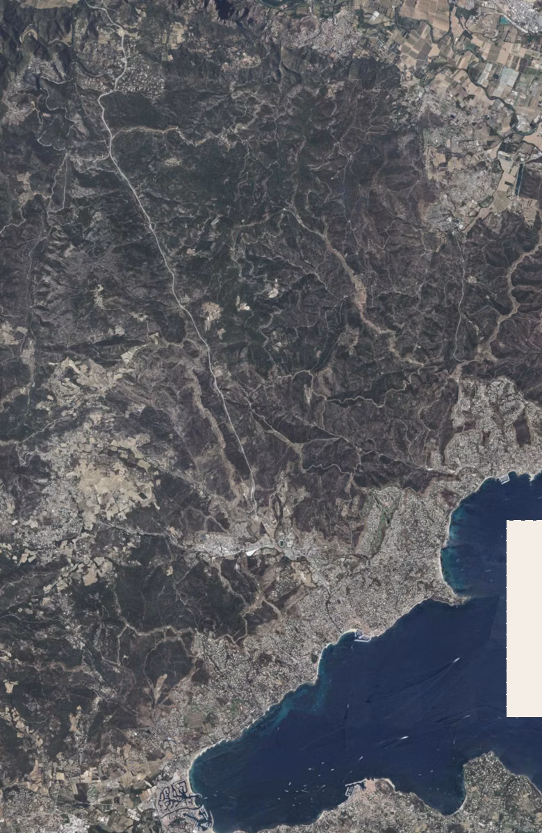 Sainte-Maxime aujourd'hui, le territoire vu du ciel