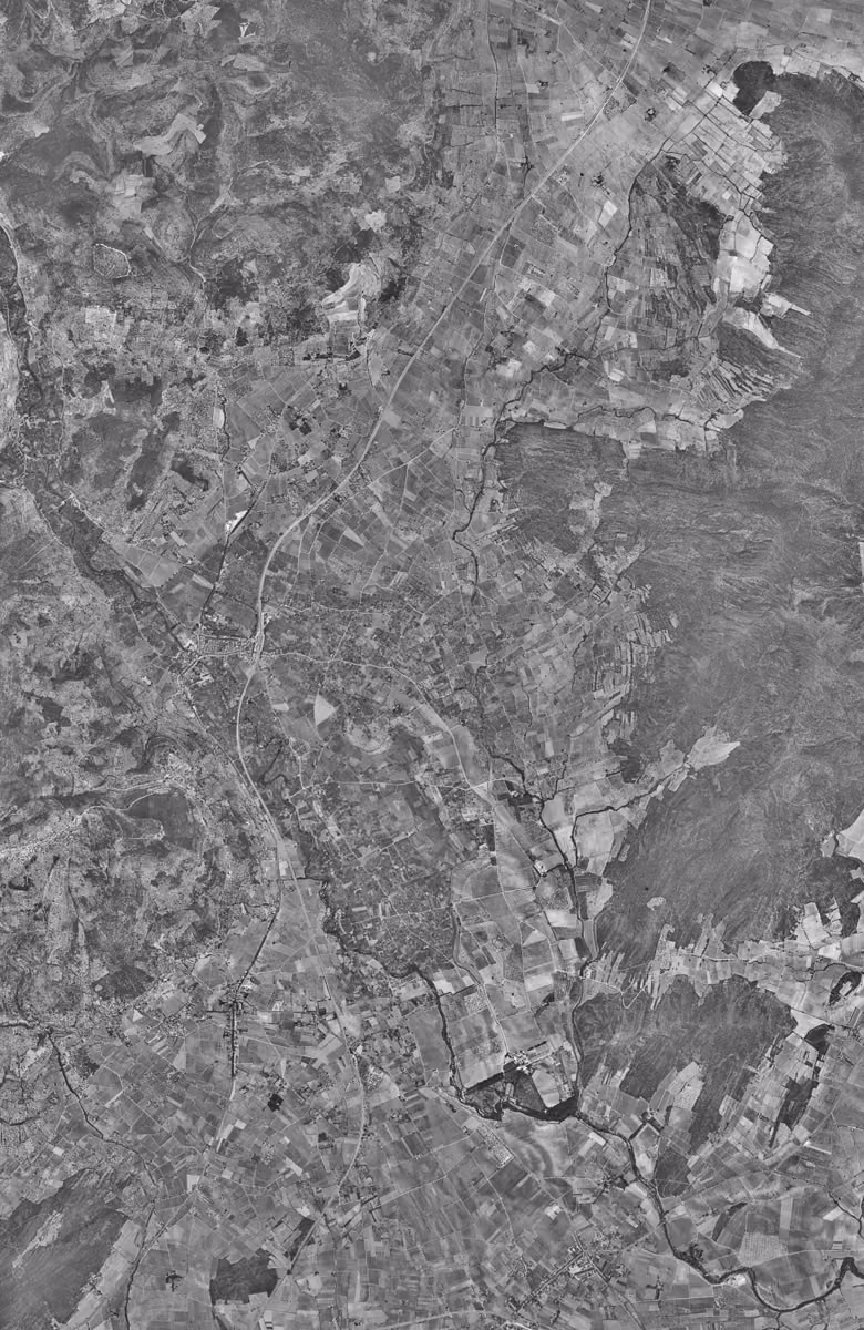 Solliès-Pont en 1955, le territoire vu du ciel, au même cadrage