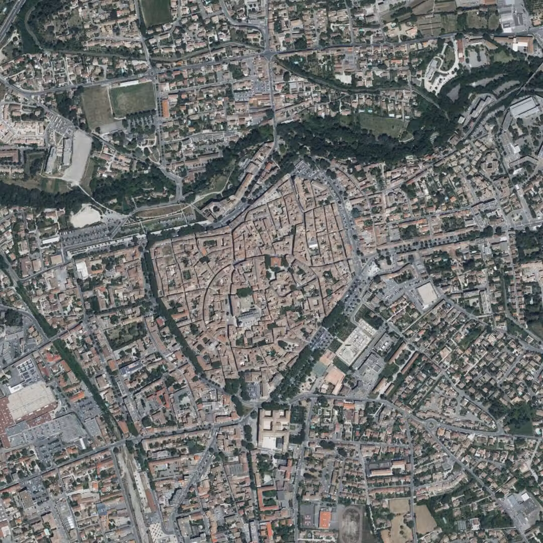 Carpentras aujourd'hui, le centre vu du ciel