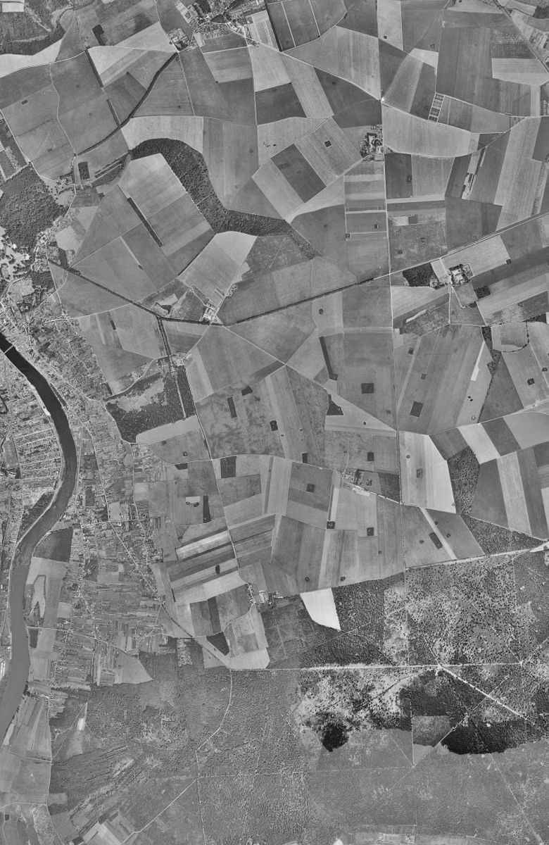 Saint-Pierre-du-Perray en 1949, le territoire vu du ciel, au même cadrage