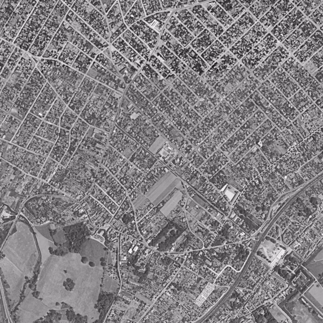 Savigny-sur-Orge en 1949, le centre vu du ciel, au même cadrage