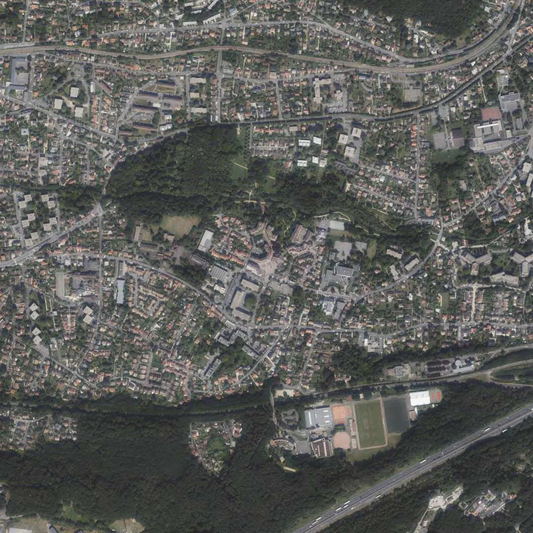 Villebon-sur-Yvette aujourd'hui, le centre vu du ciel