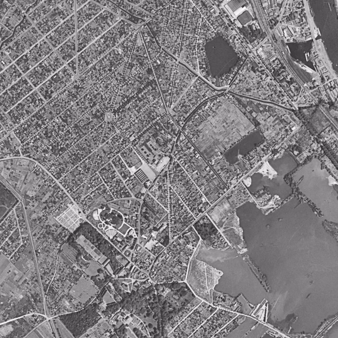 Viry-Châtillon en 1949, le centre vu du ciel, au même cadrage